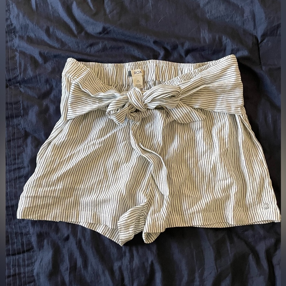 Cream striped Roxy shorts